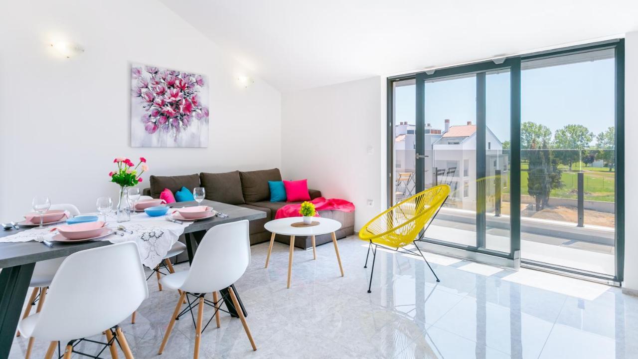 Nevia Apartment เมดูลิน ภายนอก รูปภาพ