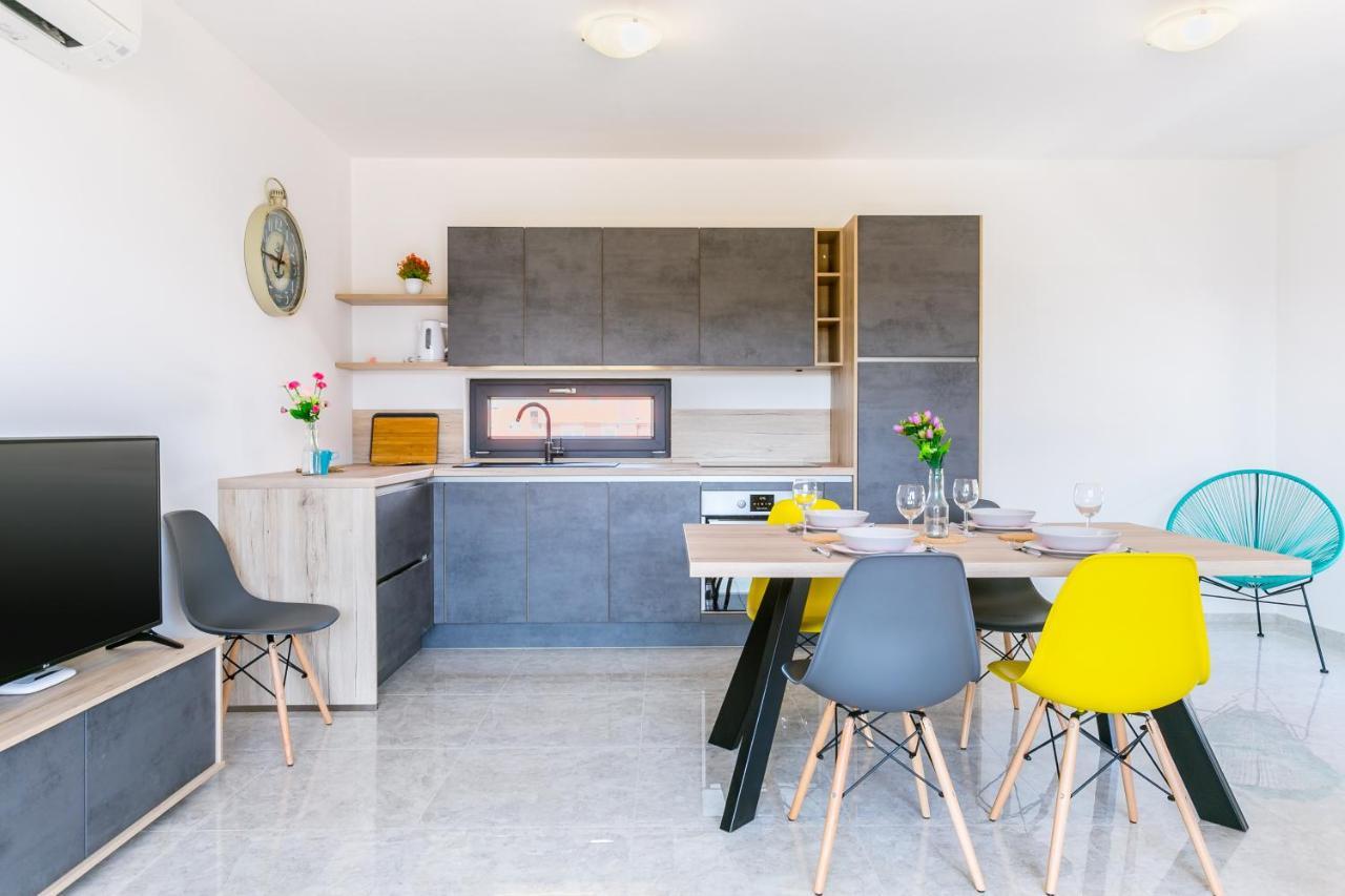 Nevia Apartment เมดูลิน ภายนอก รูปภาพ