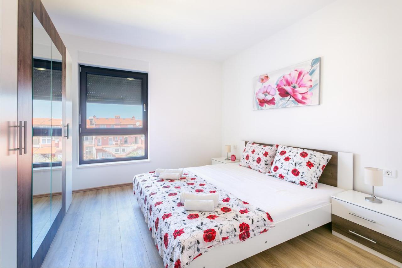 Nevia Apartment เมดูลิน ภายนอก รูปภาพ