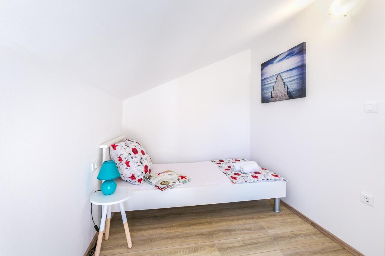 Nevia Apartment เมดูลิน ภายนอก รูปภาพ