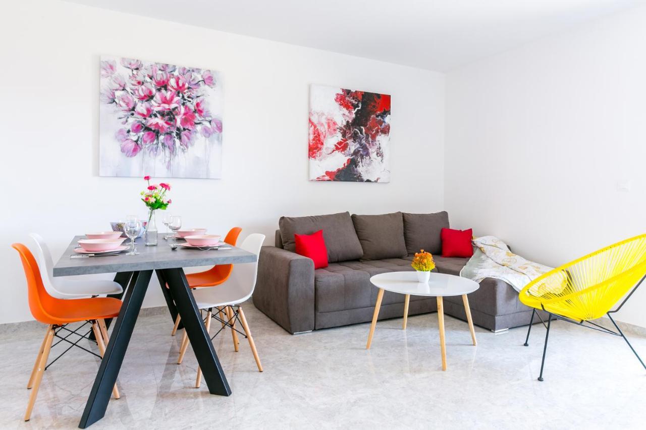 Nevia Apartment เมดูลิน ภายนอก รูปภาพ